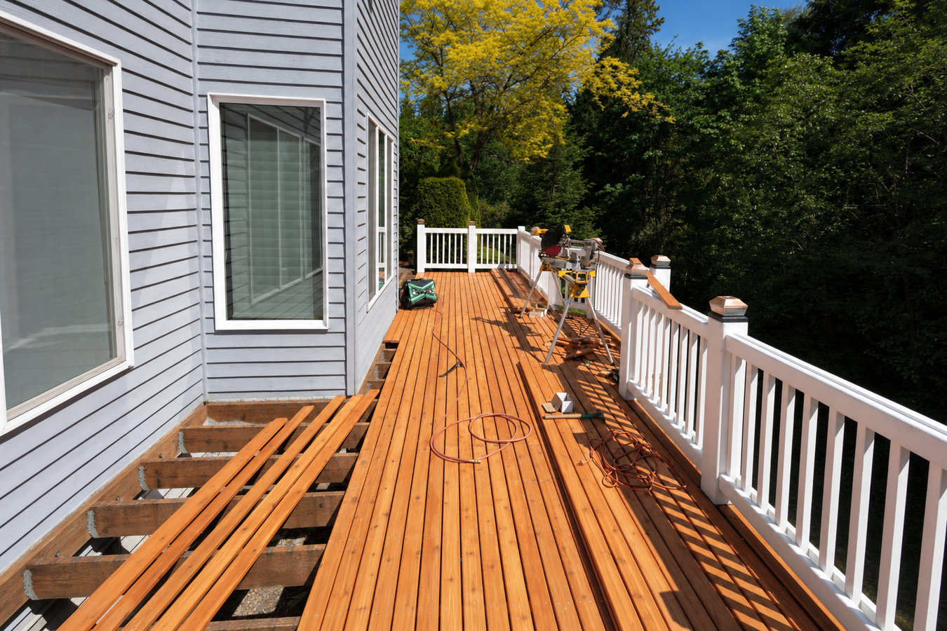 Yucca Valley Fence & Deck - custom decks and fences in Yucca Valley, CA
